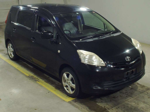 2009 Toyota Passo sette M512E[2]