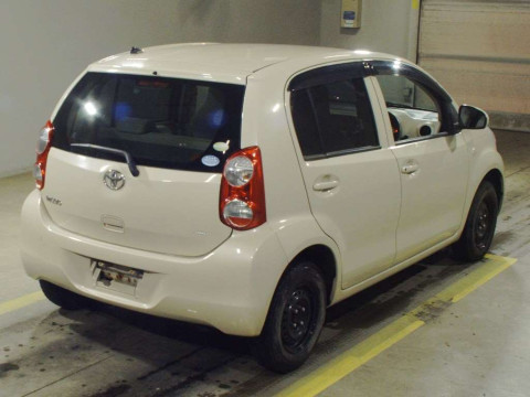 2010 Toyota Passo KGC35[1]