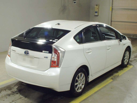 2012 Toyota Prius ZVW30[1]