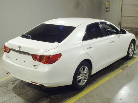 2011 Toyota Mark X GRX135[1]