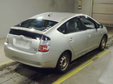 2004 Toyota Prius NHW20[1]