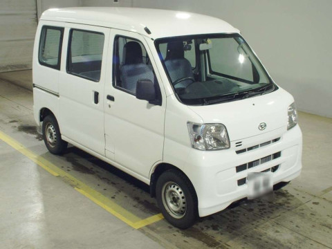 2016 Daihatsu Hijet Cargo S331V[2]