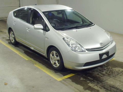 2009 Toyota Prius NHW20[2]