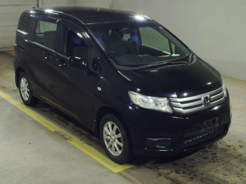 2012 Honda Freed Spike GB4[2]