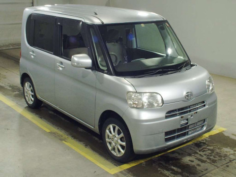 2012 Daihatsu Tanto L385S[2]