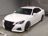 2015 Toyota Crown