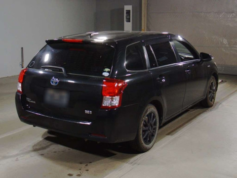 2013 Toyota Corolla Fielder NKE165G[1]