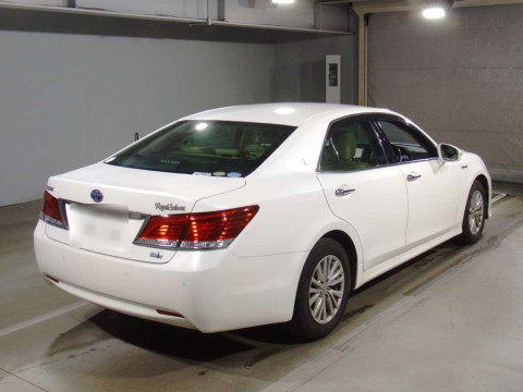 2015 Toyota Crown Hybrid AWS210[1]