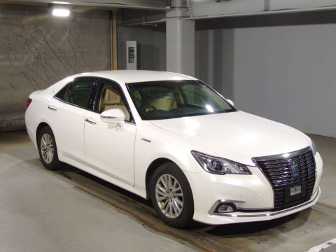 2015 Toyota Crown Hybrid AWS210[2]