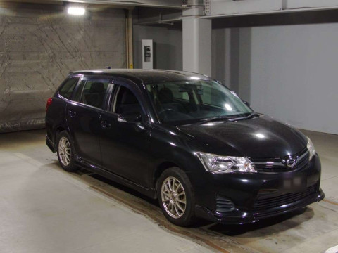 2014 Toyota Corolla Fielder NZE161G[2]