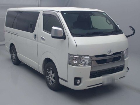 2020 Toyota Hiace Van GDH206V[2]