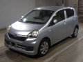 2013 Daihatsu Mira es