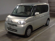 2010 Daihatsu Tanto