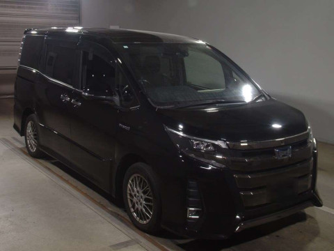 2018 Toyota Noah ZWR80W[2]