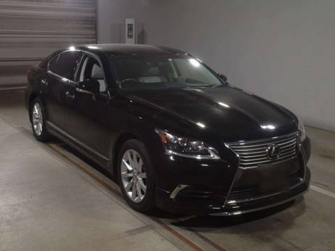 2014 Lexus LS USF40[2]