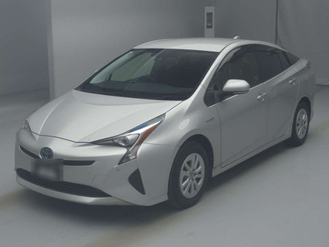 2017 Toyota Prius ZVW55[0]