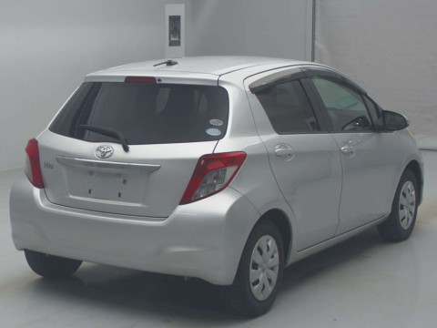 2011 Toyota Vitz KSP130[1]