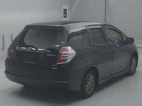 2014 Honda Fit Shuttle Hybrid GP2[1]