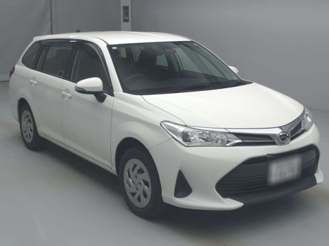 2018 Toyota Corolla Fielder NZE164G[2]