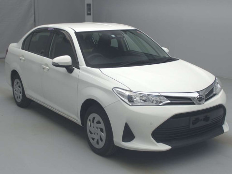 2017 Toyota Corolla Axio NZE164[2]