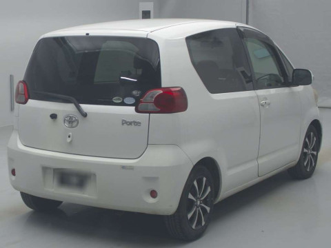 2011 Toyota Porte NNP11[1]