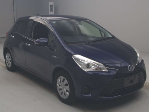 2018 Toyota Vitz NHP130[2]