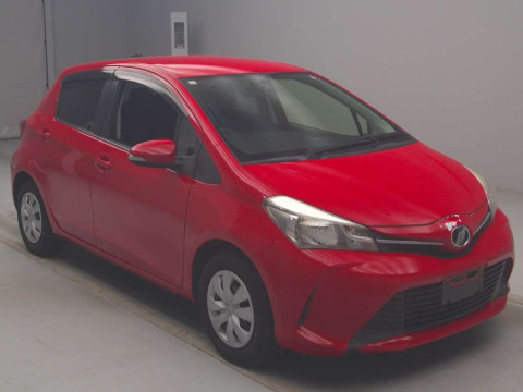 2014 Toyota Vitz NSP130[2]