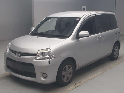 2012 Toyota Sienta NCP81G[0]