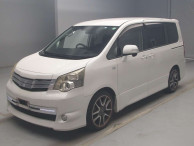 2011 Toyota Noah