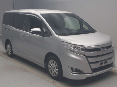 2021 Toyota Noah ZWR80G[2]