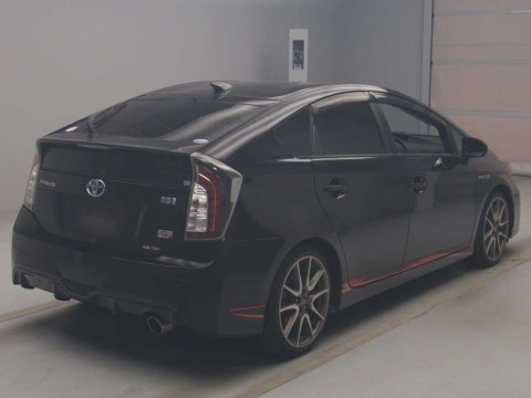 2012 Toyota Prius ZVW30[1]