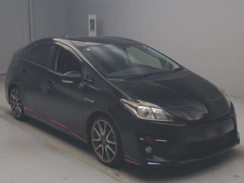 2012 Toyota Prius ZVW30[2]