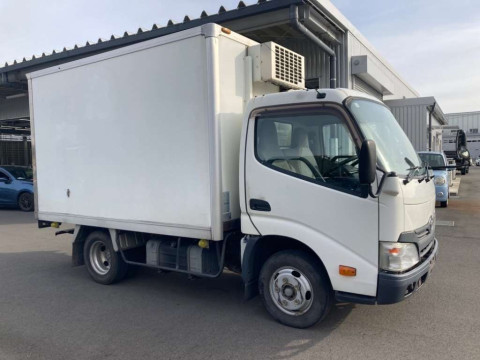 2014 Toyota Toyoace Truck XZU605[2]