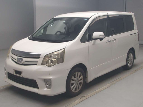 2011 Toyota Noah ZRR70W[0]