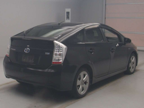 2010 Toyota Prius ZVW30[1]