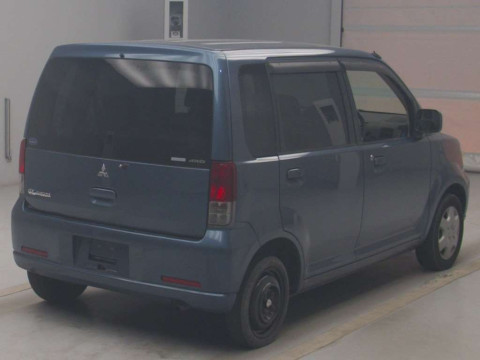 2004 Mitsubishi eK Wagon H81W[1]