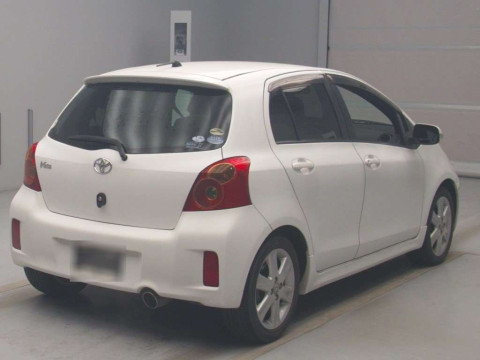 2010 Toyota Vitz NCP91[1]