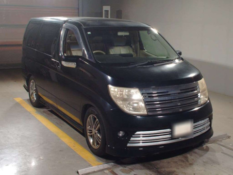 2005 Nissan Elgrand ME51[2]