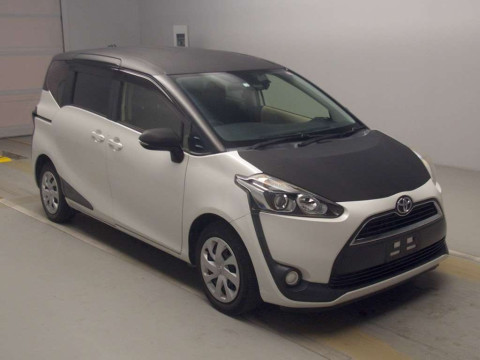 2016 Toyota Sienta NSP170G[2]