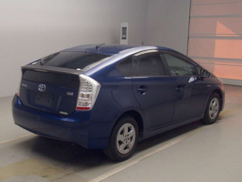 2010 Toyota Prius ZVW30[1]