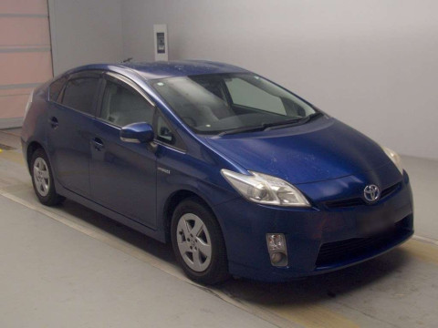 2010 Toyota Prius ZVW30[2]