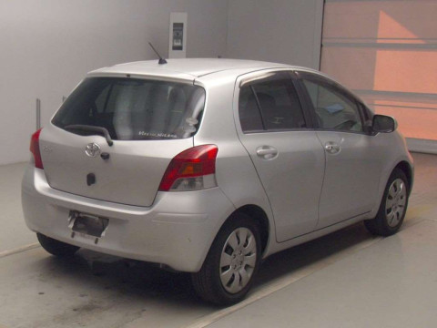 2009 Toyota Vitz SCP90[1]