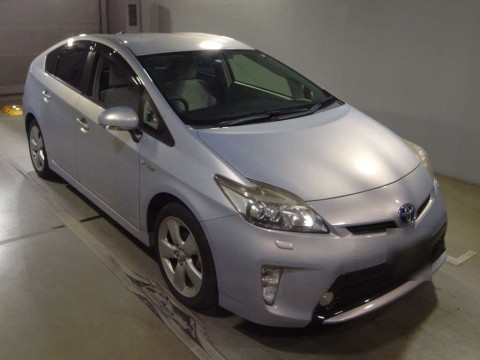 2012 Toyota Prius ZVW30[2]