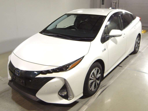 2019 Toyota Prius PHV ZVW52[0]