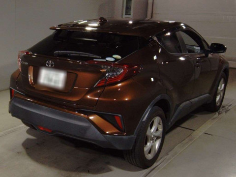 2018 Toyota C-HR NGX50[1]