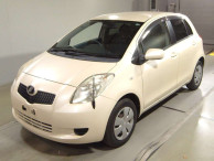 2005 Toyota Vitz