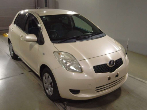 2005 Toyota Vitz SCP90[2]