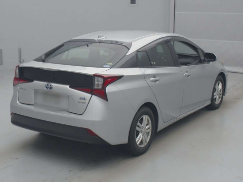 2020 Toyota Prius ZVW55[1]