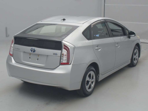 2012 Toyota Prius ZVW30[1]