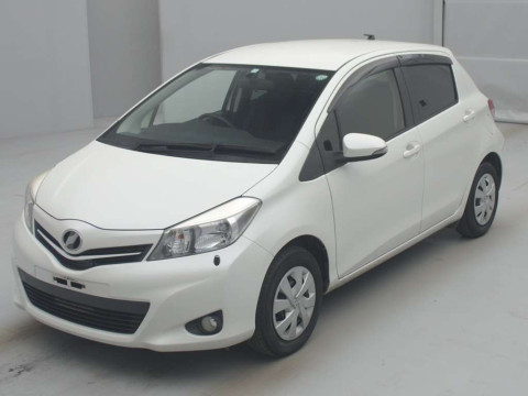 2014 Toyota Vitz NSP130[0]